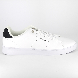 TOMMY HILFIGER COURT CUP LTH PERF DETAIL<br>Blanc marine Cuir synthétique