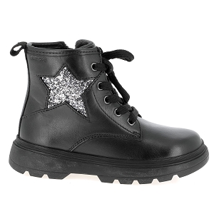 Vente en ligne chaussures pour fille. Nouveaute printemps ete 2024 Carre de la mode Aveyron