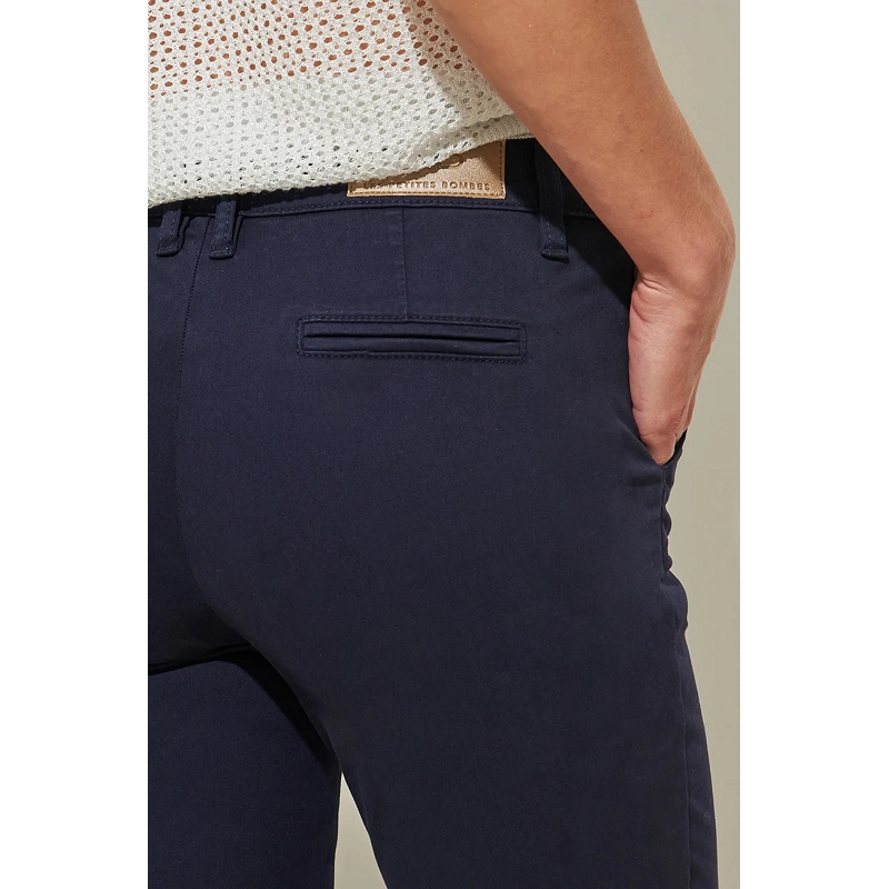 Les petites bombes V12B001 NAOMIE1452101_3