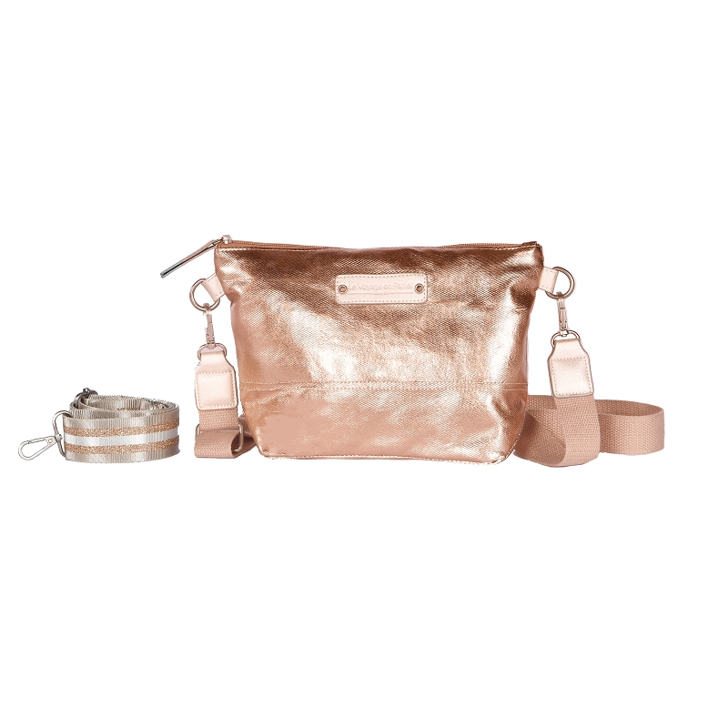 Le voyage en panier PM 737