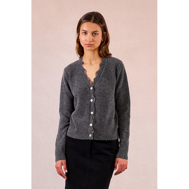 Molly bracken T1924DN