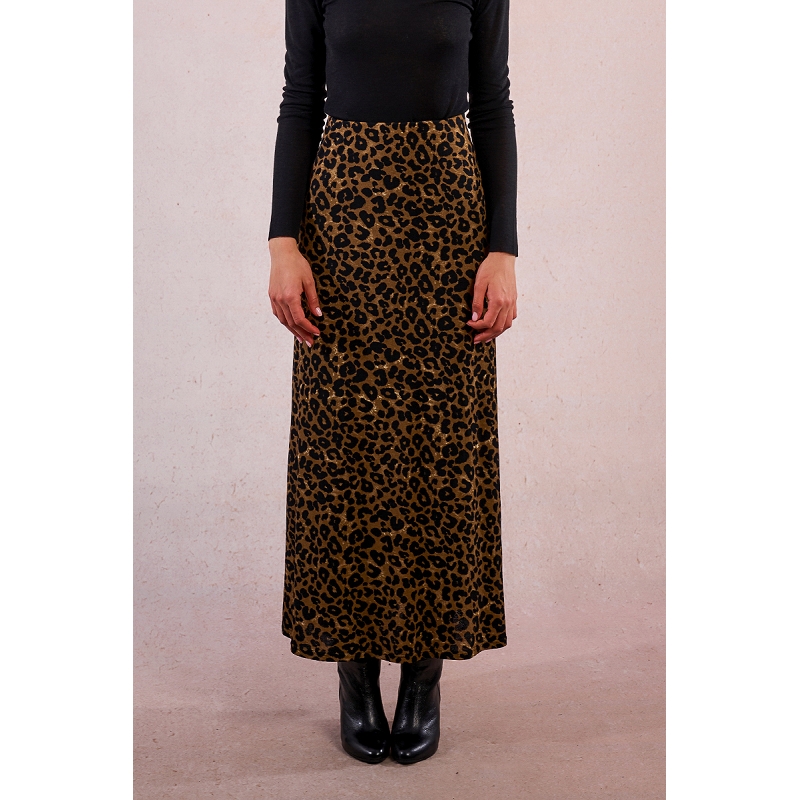 Molly bracken T2090DN