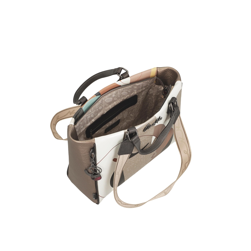 Anekke 42751.2902379101_3