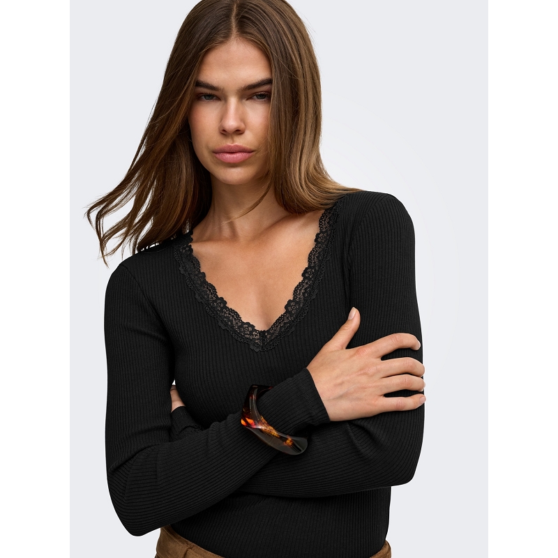 Only ONLSARA SHARAI LS VNECK TOP JRS3358201_2