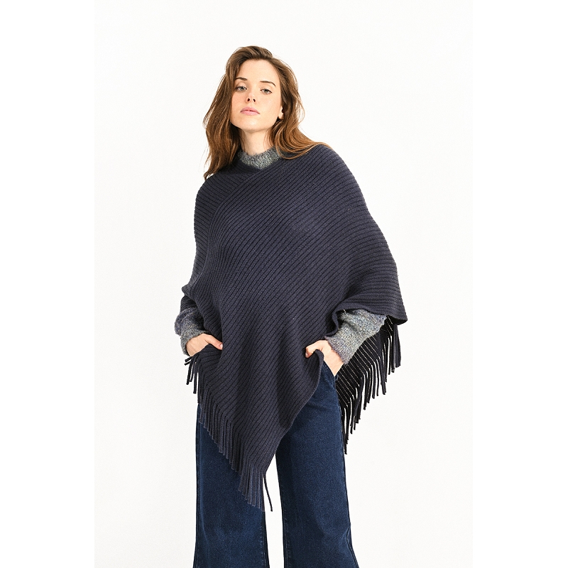 Molly bracken B231