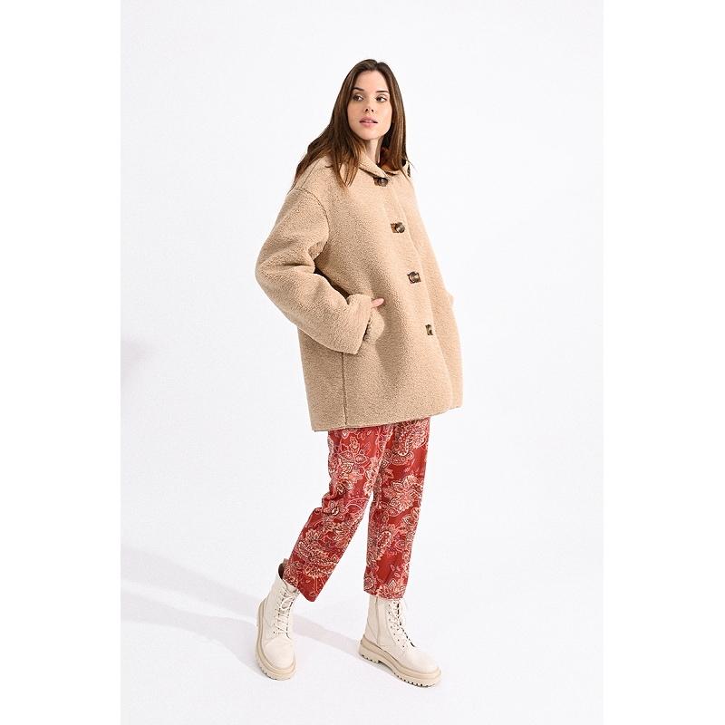 Molly bracken T16859336601_3