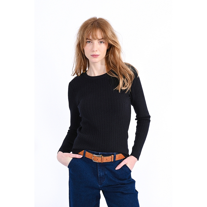 Molly bracken LA906