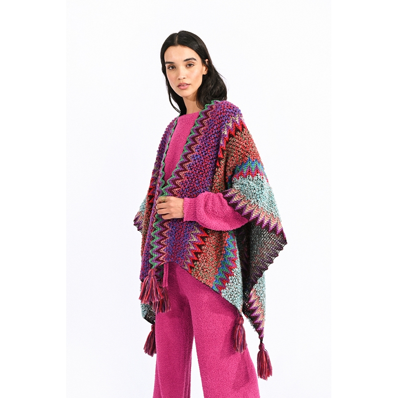 Molly bracken B275