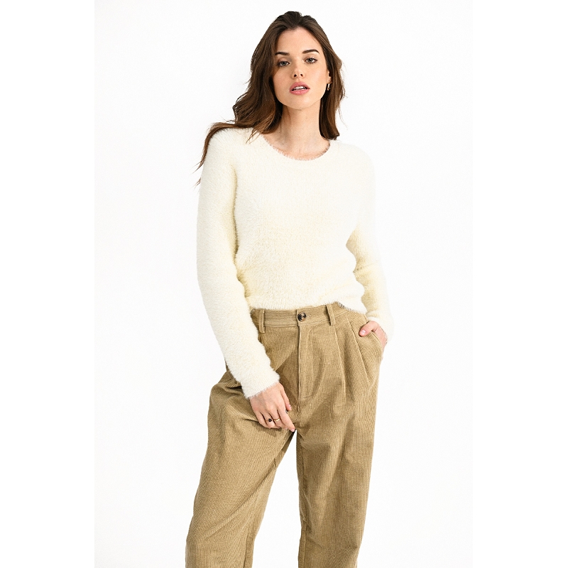 Molly bracken T1704