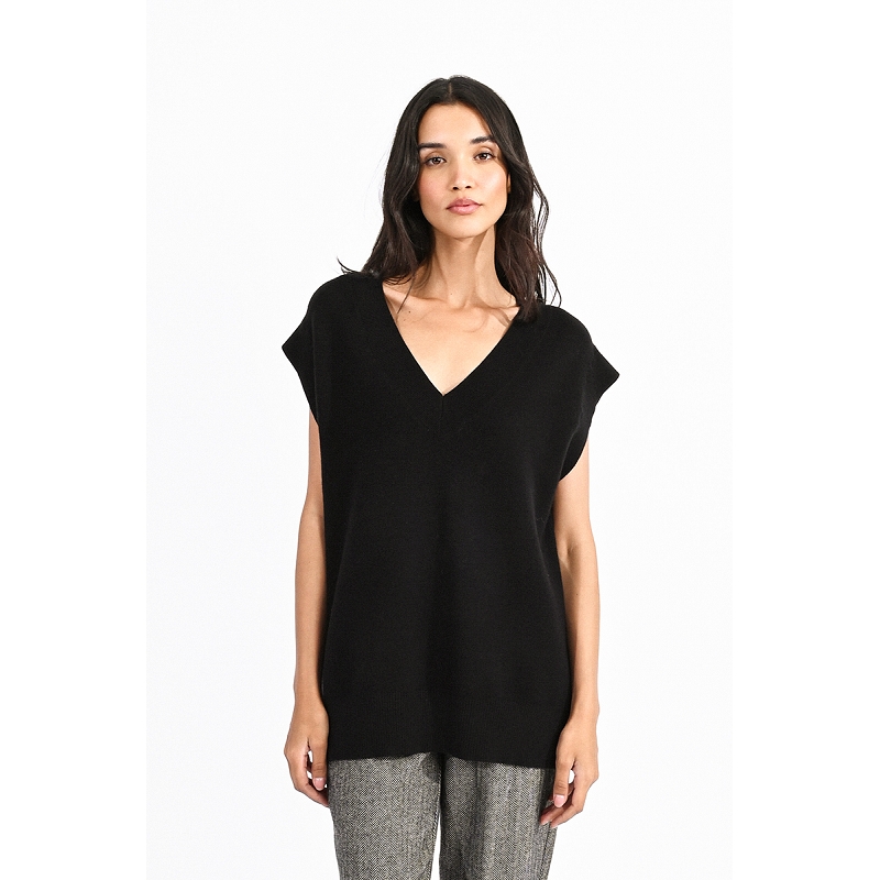 Molly bracken T1532