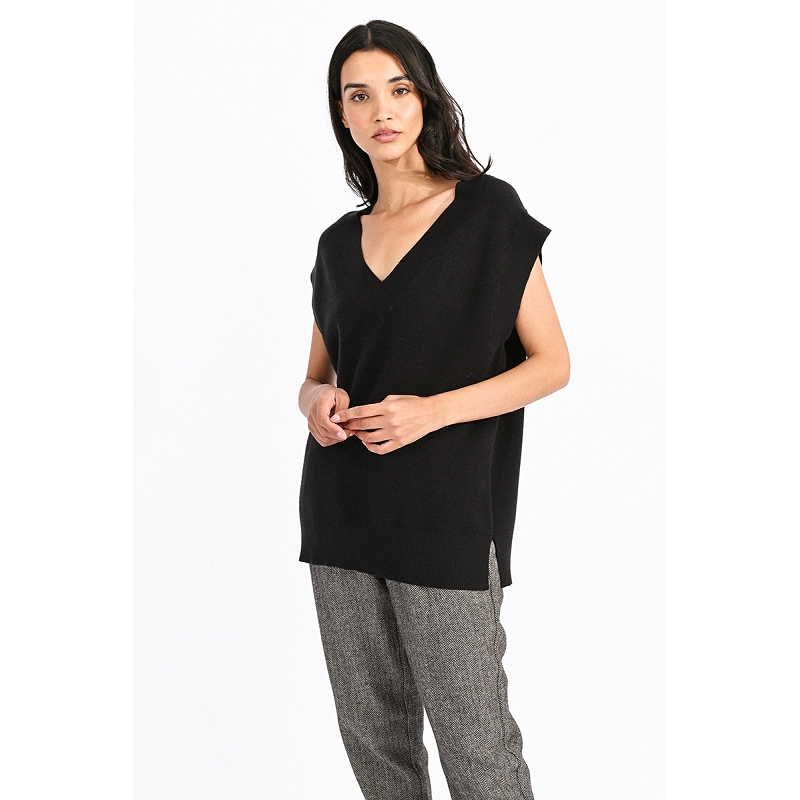 Molly bracken T15329338701_2