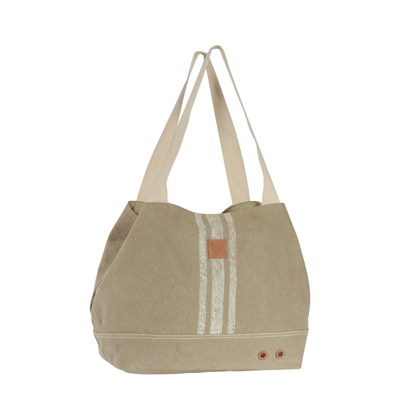 Le voyage en panier PM798