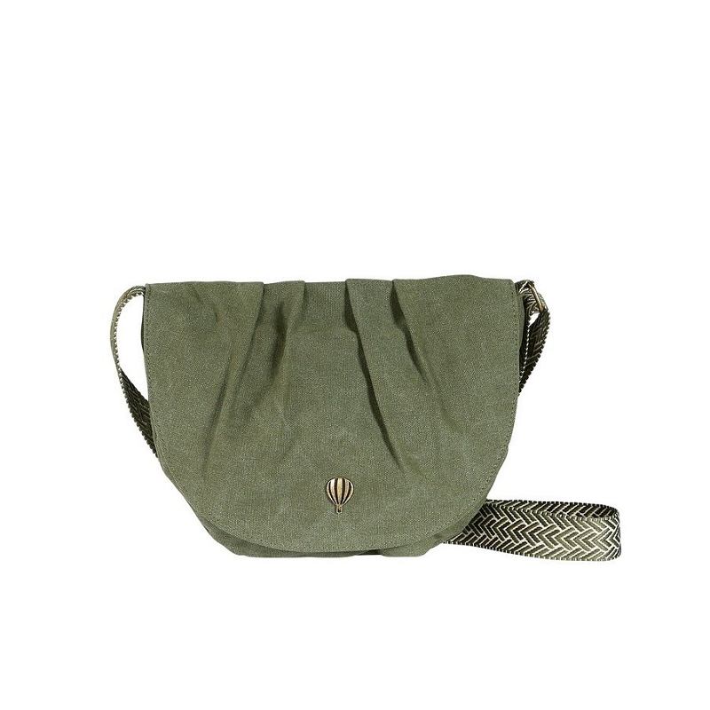 Le voyage en panier PM961