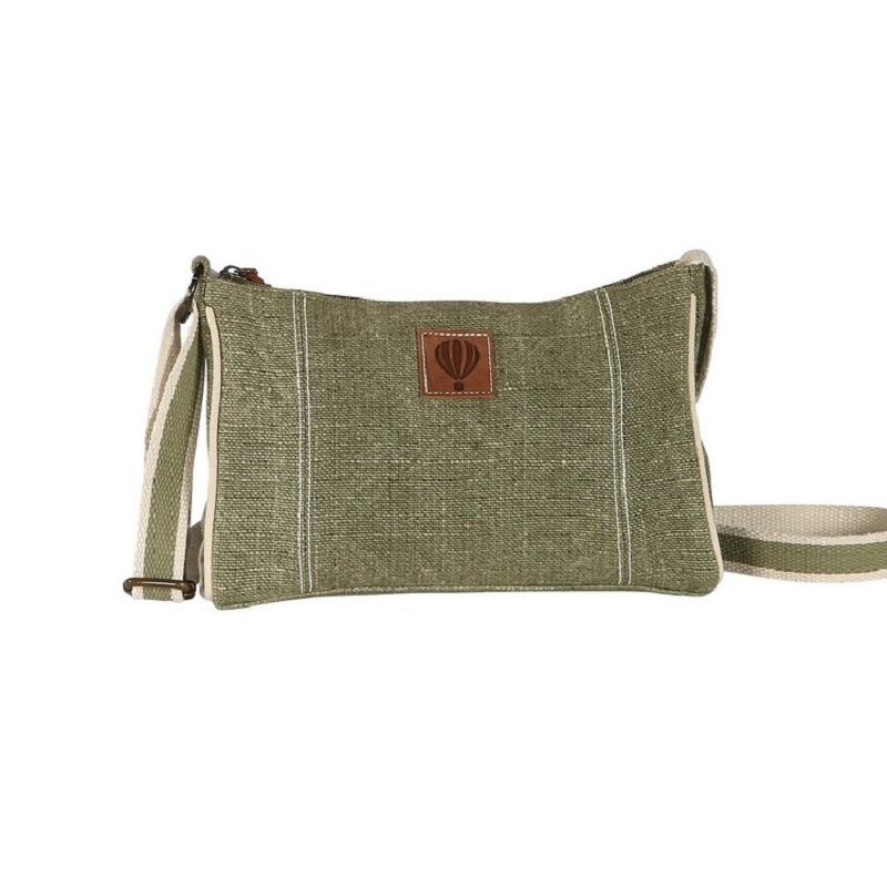 Le voyage en panier PM922