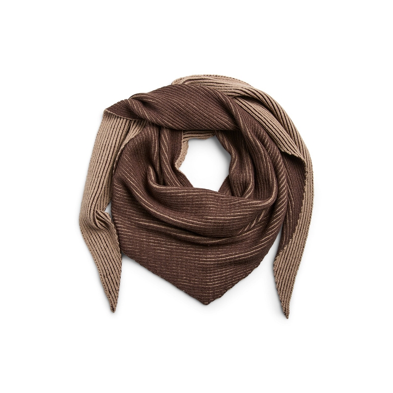 Pieces PCKOMMA RIB BIG TRIANGLE SCARF NOOS BC